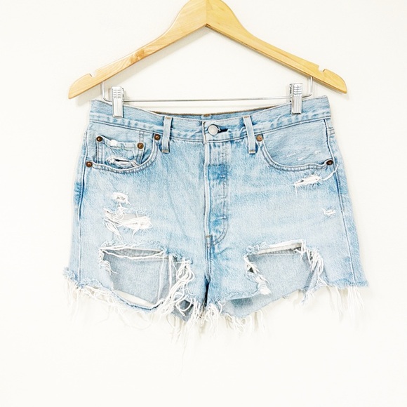 LEVI’S 501 Denim Cutoff Shorts Distressed/Destroyed Button Fly Relaxed Size 29 - Picture 1 of 7